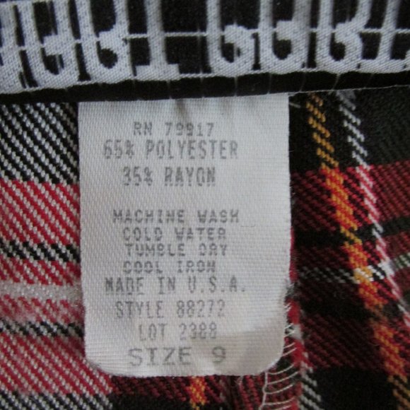 SMART PARTS WOMEN'S JUNIOR'S SIZE 9 SKORTS RED BLACK PLAID SKIRT USA MADE - Picture 5 of 6
